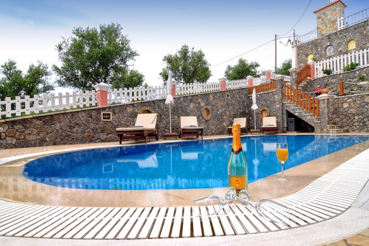 Angela Pool Apartments Agios Georgios Pagon Exterior photo